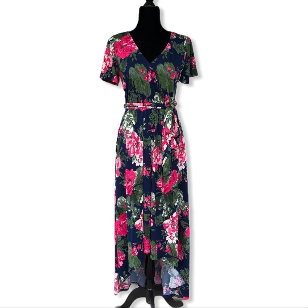 Kiki LaRue Dealmaker Dress in Navy/Fuchsia Floral NWT size Small